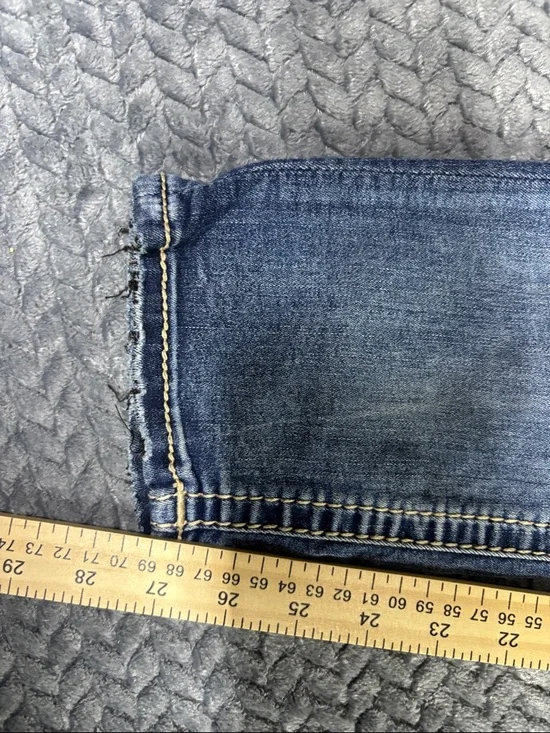 Rock Revival Women’s Distressed Dark Blue Skinny Jeans - Picture 7 of 10